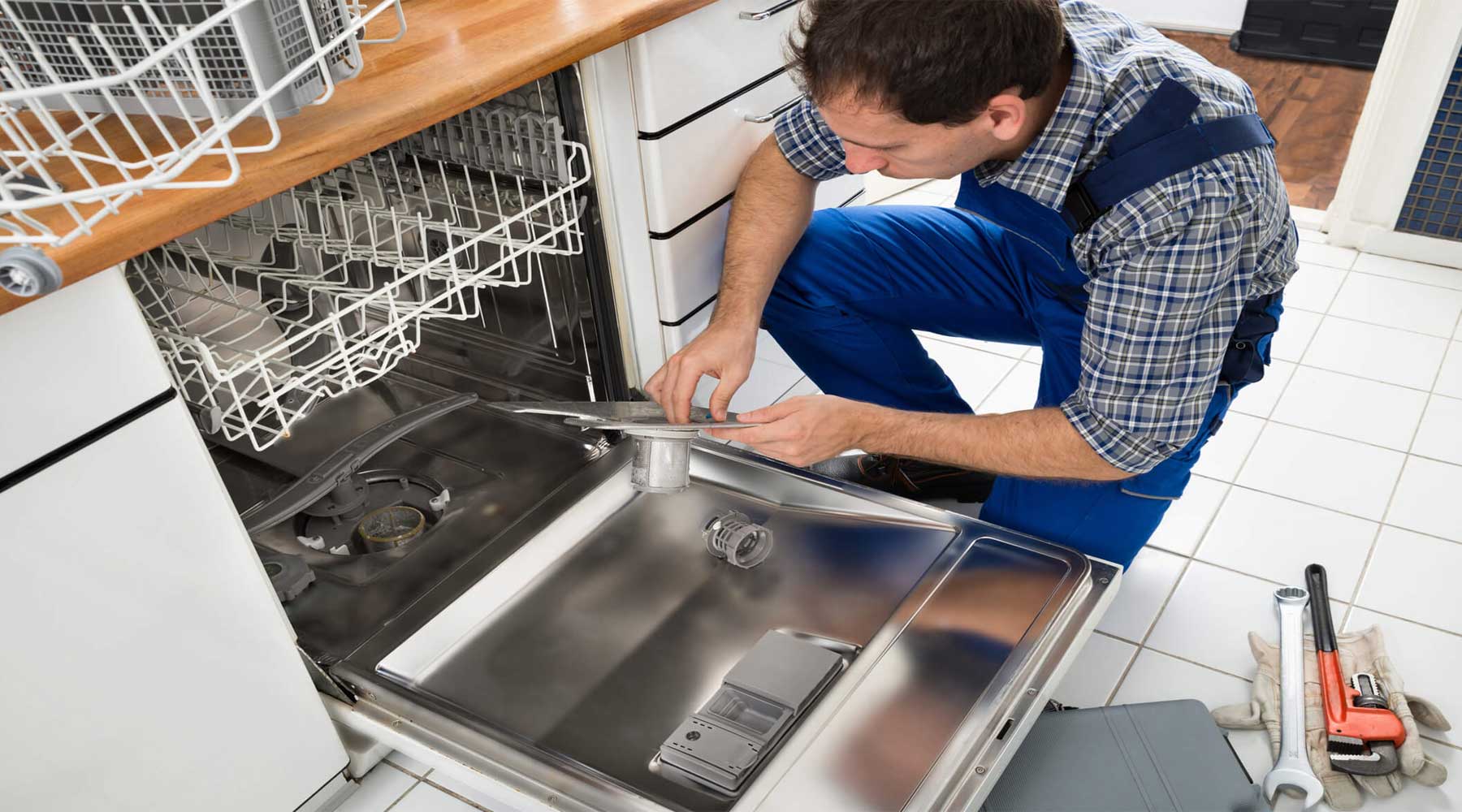 An oven breakdown is not a problem in case of experienced repairmen applying An oven breakdown is not a problem in case of experienced repairmen applying